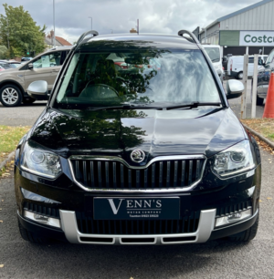 2016 Skoda Yeti 1.2 Tsi Se L in Black — image 2
