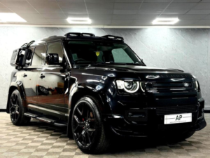 2024 Land Rover Defender 110 3.0 D250 Mhev Xs Edition Auto 4WD Euro 6 (s/s) 5dr in Santorini Black — image 3