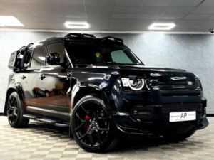 2024 Land Rover Defender 110 3.0 D250 Mhev Xs Edition Auto 4WD Euro 6 (s/s) 5dr in Santorini Black — image 4