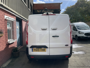 2019 Ford Transit Custom 2.0 320 Ecoblue Crew-Cab in White — image 6
