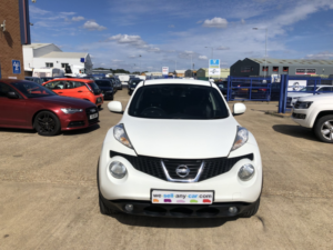 2012 Nissan Juke 1.6 Tekna in White — image 3