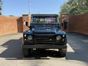 1997 Land Rover Defender 110 2.5 Td5 Engine*full Brand New Galv Chassis*lots Of New Parts in Green — image 2
