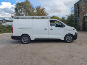 2017 Citroen Dispatch 2.0 Bluehdi 1400 Enterprise Xl Fwd 3 Euro 6 (s/s) 6dr in White — image 2