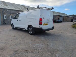 2017 Citroen Dispatch 2.0 Bluehdi 1400 Enterprise Xl Fwd 3 Euro 6 (s/s) 6dr in White — image 5