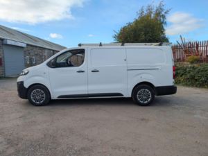 2017 Citroen Dispatch 2.0 Bluehdi 1400 Enterprise Xl Fwd 3 Euro 6 (s/s) 6dr in White — image 6