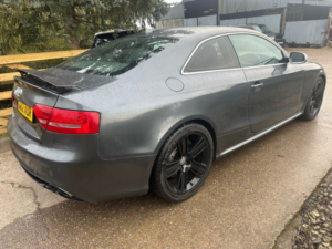 2012 Audi Rs5 4.2 Fsi V8 in Grey — image 2