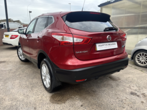 2014 Nissan Qashqai 1.5 Dci Acenta Premium in Red — image 5