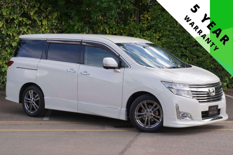 2011 Nissan Elgrand 2.5 Highway Star 5dr 7 Seats in White — image 1