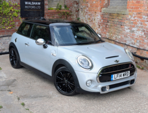 2014 MINI Hatch 2.0 Cooper S 3-Door Hatch in Silver — image 3