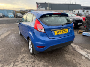 2013 Ford Fiesta 1.25 Zetec Euro 5 5dr in Blue — image 4