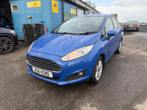 2013 Ford Fiesta 1.25 Zetec Euro 5 5dr in Blue — image 6