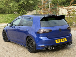 2015 Volkswagen Golf 2.0 Tsi Bluemotion Tech R in Blue — image 6