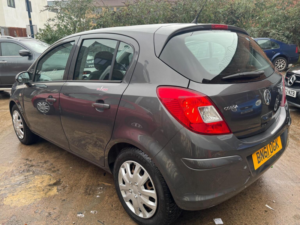 2011 Vauxhall Corsa 1.2i Ecoflex 16v Exclusiv Easytronic Euro 5 5dr (a/c) in Grey — image 2