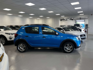 2019 Dacia Sandero 0.9 Sandero Stepway Essential Tce 5dr in Blue — image 5