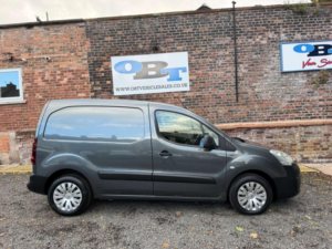 2015 Citroen Berlingo 1.6 Berlingo 625 Enterprise Hdi in Grey — image 2