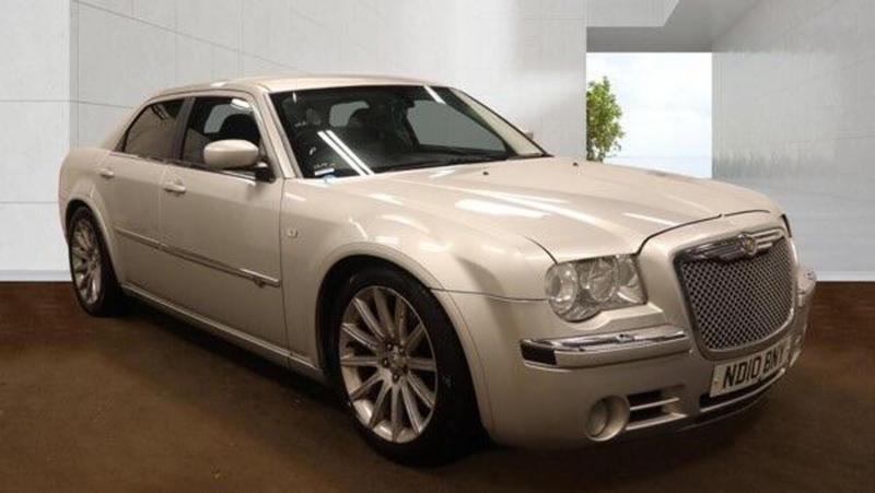 2010 Chrysler 300c 3.0 Crd V6 Srt Design 4dr in Silver — image 1