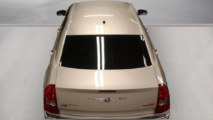 2010 Chrysler 300c 3.0 Crd V6 Srt Design 4dr in Silver — image 6