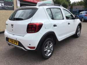 2018 Dacia Sandero Stepway 0.9 Tce Comfort Euro 6 (s/s) 5dr in White — image 3