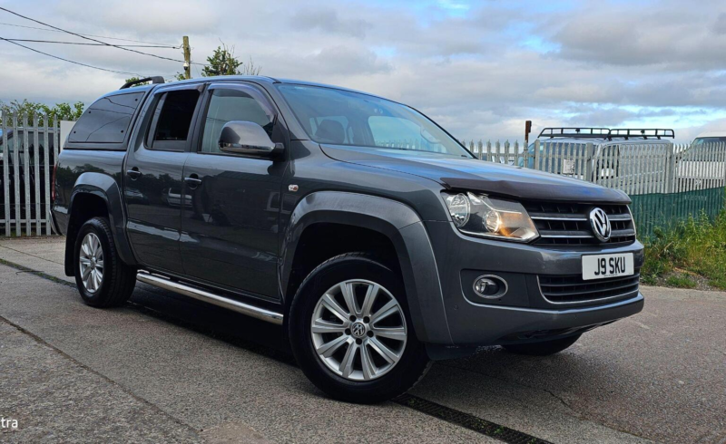 2013 Volkswagen Amarok 2.0 Bitdi Bluemotion Tech Highline 4motion Euro 5 (s/s) 4dr in Grey — image 1