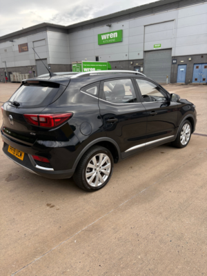 2019 MG MG Zs 1.5 Vti-Tech Excite SUV 5dr Petrol Manual Euro 6 (s/s) (106 Ps) in Black — image 4