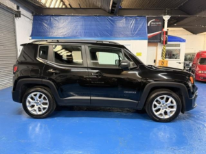 2016 Jeep Renegade 1.4 Renegade My16 1.4 Multiair Ii 140hp Ddct Longitude in Black — image 4