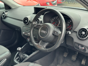2015 Audi A1 1.4 Tfsi Sport Sportback 5dr Petrol Manual Euro 5 (s/s) (122 Ps) in Silver — image 5