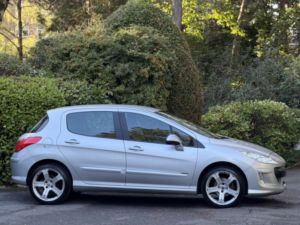 2010 Peugeot 308 1.6 Vti Allure in Silver — image 2