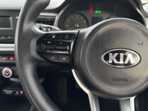 2018 Kia Rio 1.3 1 in White — image 2