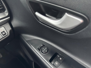 2018 Kia Rio 1.3 1 in White — image 4