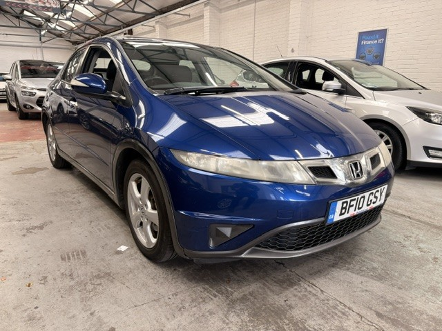 2010 Honda Civic 1.8 I-Vtec Se in Blue — image 1