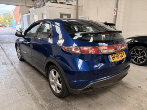 2010 Honda Civic 1.8 I-Vtec Se in Blue — image 3