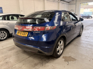 2010 Honda Civic 1.8 I-Vtec Se in Blue — image 4