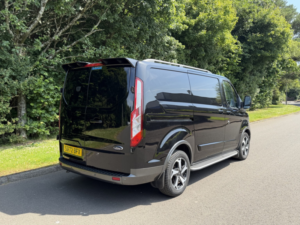 2022 Ford Transit Custom 2.0 Transit Custom Active Van 300 L1 2.0l Ecoblue 130ps Fwd 6 Speed Manual in Black — image 3