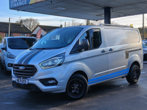 2021 Ford Transit Custom Custom 300 Ecoblue Limited — image 2
