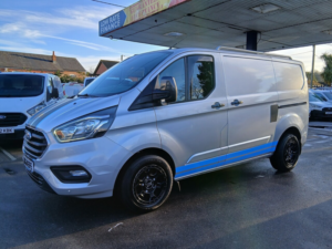2021 Ford Transit Custom Custom 300 Ecoblue Limited — image 3