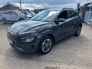 2023 Hyundai Kona 64kwh Premium SUV 5dr Electric Auto (10.5kw Charger) (204 Ps) in Grey — image 4