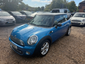 2011 MINI Hatch 1.6 Cooper Pimlico Hatchback 3dr Petrol Manual Euro 5 (s/s) (122 Ps) in Blue — image 2