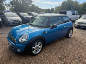 2011 MINI Hatch 1.6 Cooper Pimlico Hatchback 3dr Petrol Manual Euro 5 (s/s) (122 Ps) in Blue — image 3