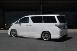 2012 Toyota Vellfire 3.5z G Edition 7 Seats in White — image 5