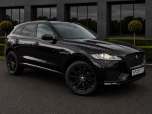2020 Jaguar F-Pace 2.0 D180 Chequered Flag Auto AWD Euro 6 (s/s) 5dr in Black — image 4