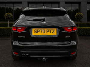 2020 Jaguar F-Pace 2.0 D180 Chequered Flag Auto AWD Euro 6 (s/s) 5dr in Black — image 6