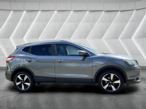 2017 Nissan Qashqai 1.5 Dci N-Connecta 2WD Euro 6 (s/s) 5dr in Grey — image 3