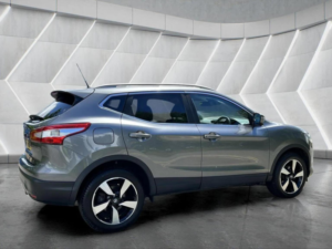 2017 Nissan Qashqai 1.5 Dci N-Connecta 2WD Euro 6 (s/s) 5dr in Grey — image 5