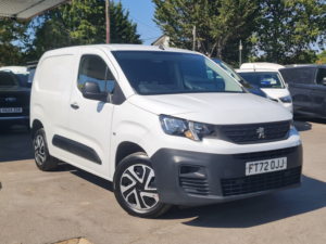 2022 Peugeot Partner 1.5 Pro Premium — image 4