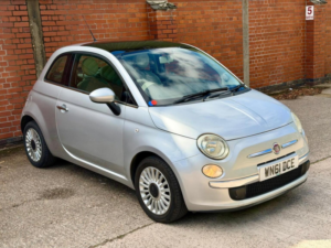 2011 Fiat 500 1.2 Lounge Euro 5 (s/s) 3dr in Silver — image 2