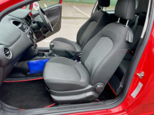 2015 Fiat Punto 1.2 Punto 3-Door 1.2 8v 69hp Pop+ in Red — image 6