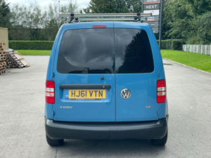 2011 Volkswagen Caddy 1.6 Tdi C20 L1 H1 4dr in Blue — image 6