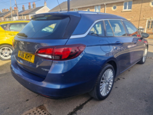 2016 Vauxhall Astra 1.4i Turbo Elite Sports Tourer 5dr Petrol Auto Euro 6 (s/s) (150 Ps) in Blue — image 3