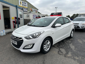 2014 Hyundai I30 1.4 Active Euro 5 5dr in White — image 3