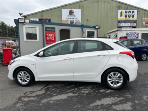 2014 Hyundai I30 1.4 Active Euro 5 5dr in White — image 5